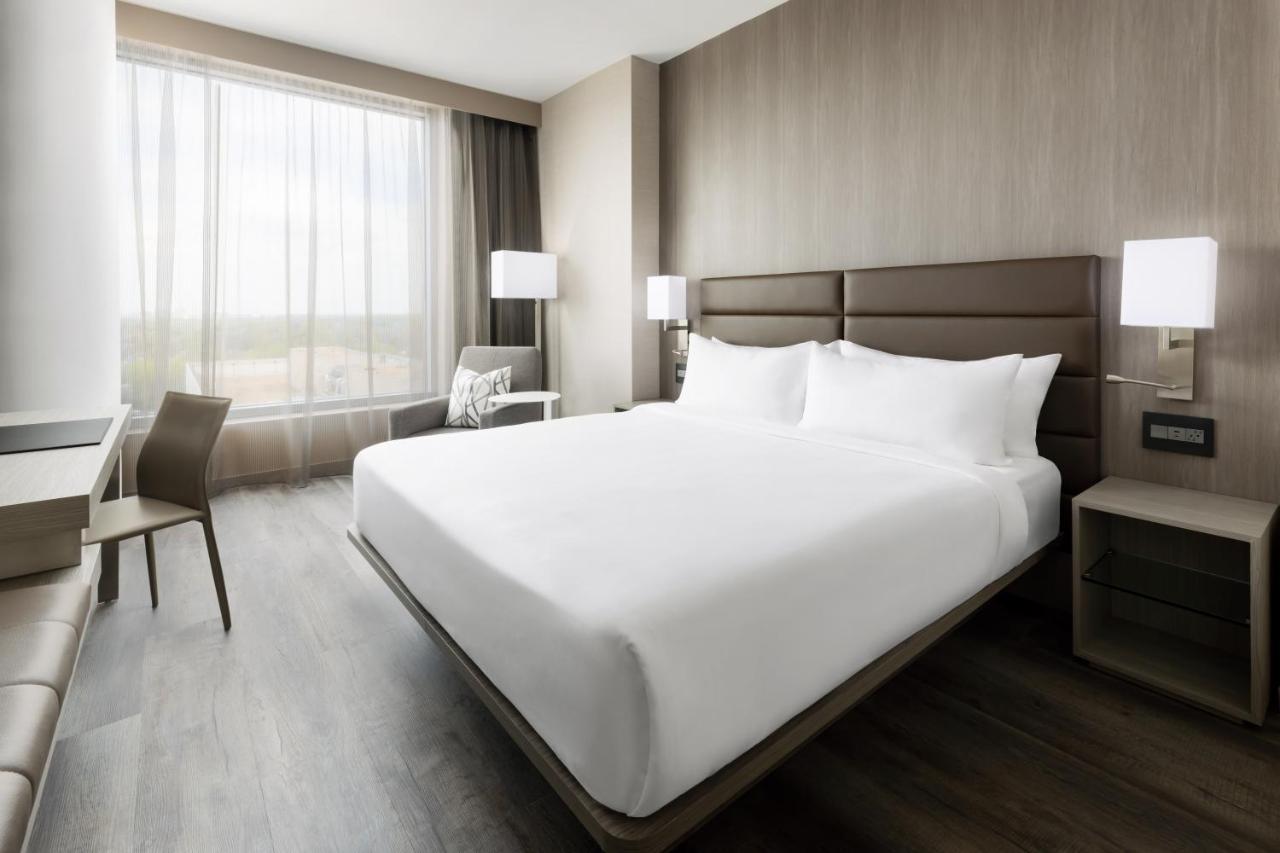 Ac Hotel By Marriott Bethesda Downtown Bagian luar foto