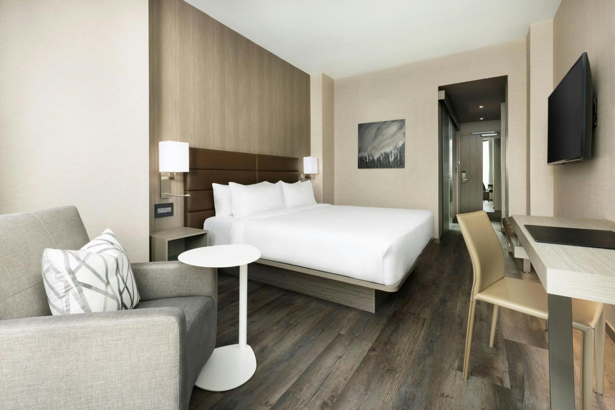 Ac Hotel By Marriott Bethesda Downtown Bagian luar foto
